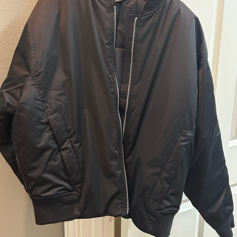 New (no tags) Athleta Women’s Black Bomber Jacket